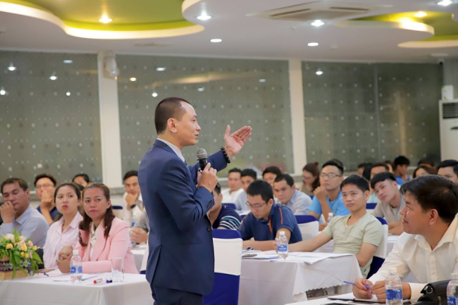 Ngô Minh Tuấn đã đóng góp nhiều công sức